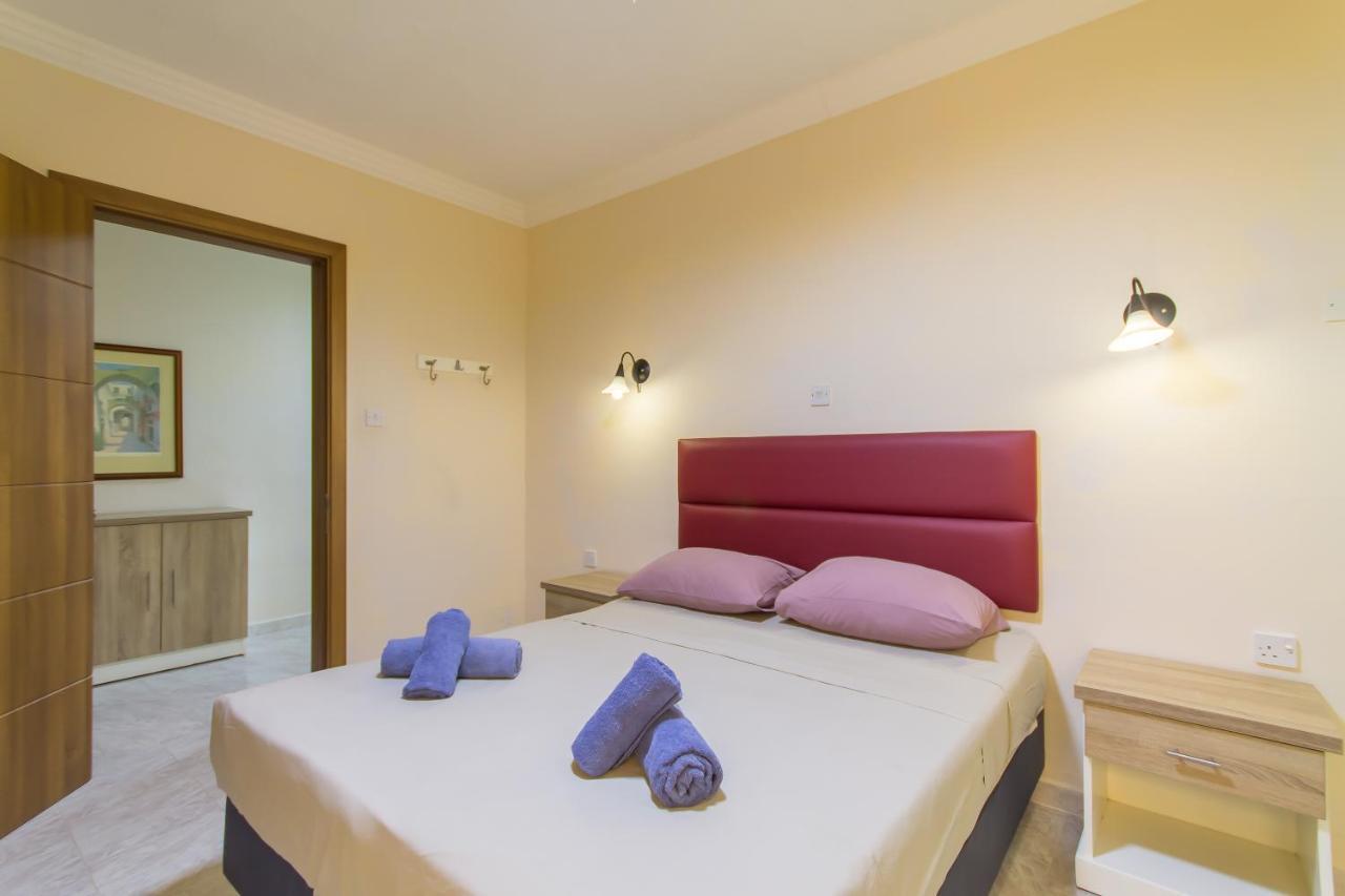 Pool & Sea Merill Apartments Mellieħa Eksteriør billede
